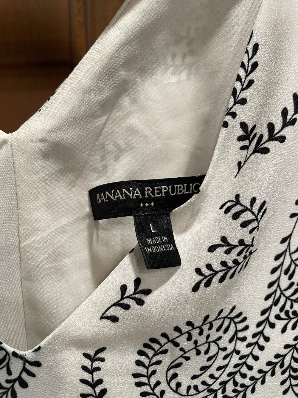 Banana Republic White and Navy Paisley Midi Dress - Picture 2 of 5